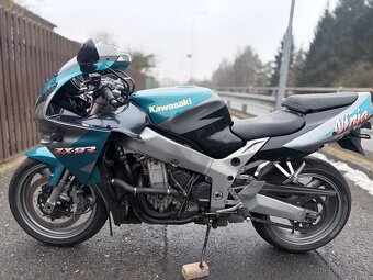 Kawasaki zx9r - 10