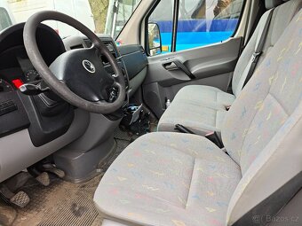 Vw Crafter 2,5TDI 120kw - 10