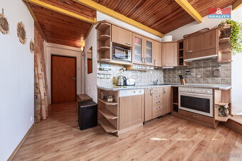 Prodej bytu 3+1, 71 m², OV, se zahradou a garáží, Jirkov - 10