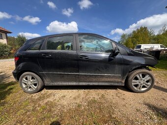 Mercedes-Benz B180 CDI - 10
