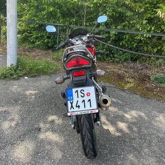 Honda CBR 125R - 10