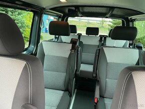 prodám VW MULTIVAN 2,5 TDI 7 míst ZÁRUKA - 10