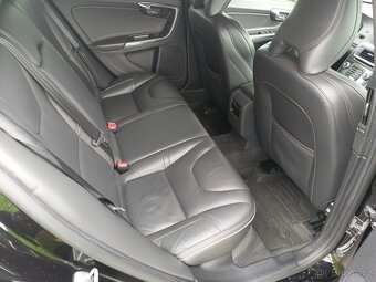 Volvo V60, 2.4 D6 162 kW AWD R-DESIGN HYBRID TWIN ENGINE - 10