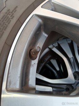 ZANOVNI ZIMNI al kola 17" ORIGINAL TOYOTA RAV 4 - 10