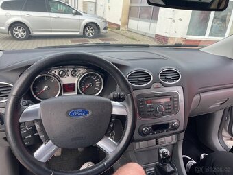 Ford Focus 1.6 nafta 2010 - 10