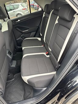 VW T Roc 1.5 Tsi 110kw manual,1 maj servis vw Top stav - 10