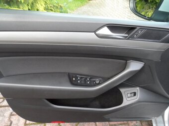 VW Passat B81.6TDI 88KW,R.V.11/2017,Led Světla,Navi,Top Stav - 10
