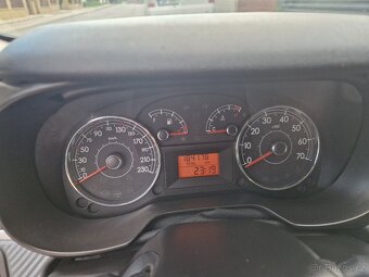 Fiat Grande Punto 1.2 benzin - nové ČR - 1 maj. - STK 2027 - 10