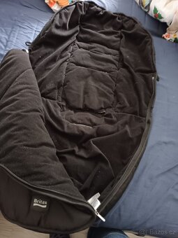 Kočárek Britax + stupátko ke kočárku - 10