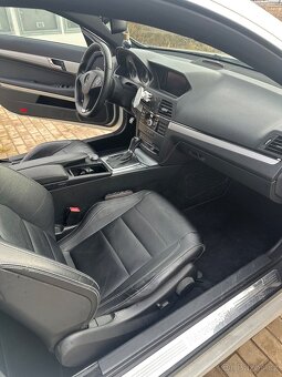 Mercedes Benz E coupe 350cdi, AMG paket, 170kW, 2. Majitel - 10