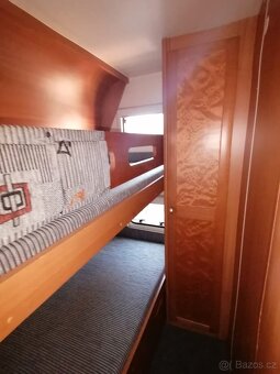 Karavan Hobby 650 – rodinný, palandy, mover, markýza - 10