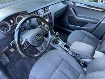 OCTAVIA 1.6TDI 85kW STYLE+ LED KOUPENO V ČR - 10
