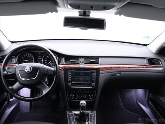 Škoda Superb 2,0 TDI 125kW Elegance 4x4 CZ (2013) - 10