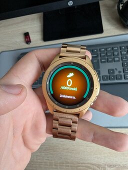Samsung Galaxy Watch 42mm LTE Rose Gold - 10