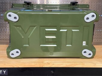 YETI Tundra 45 – odolný chladicí box, kapacita 54 plechovek - 10