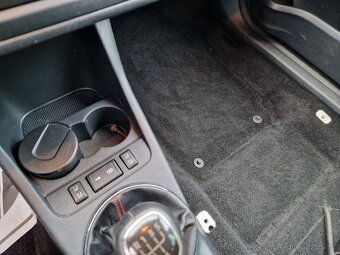 Škoda Roomster 1,2 TSI , 63 KW, vyhř.sed,digi.klima - 10