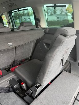 Peugeot 5008, 7míst, 2.0 hDi, 110 kW, rozvody - 10