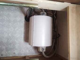 Obytný přívěs karavan - 10