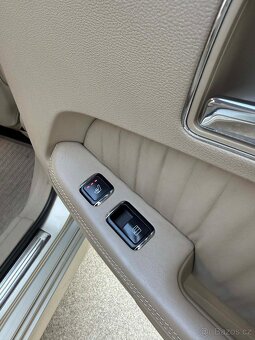 MERCEDES-BENZ E 350 CDI 4MATIC BlueEFFICIENCY - 10