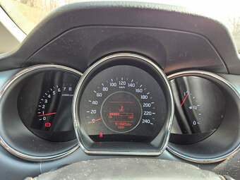 Kia Cee´d SW 1.6 GDi - 10