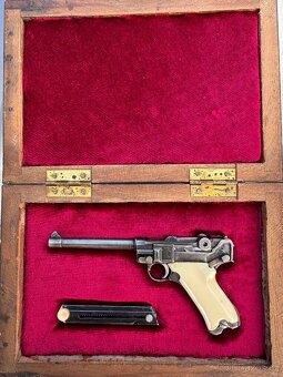 VZÁCNÁ MINIATURKA Mauser P08 , Parabellum P08 - 10