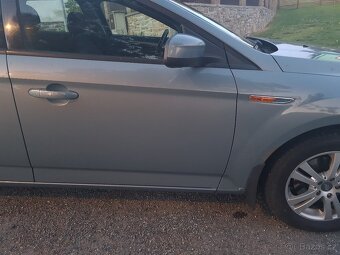 Ford Mondeo - 10