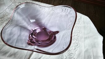 Set hutního, fialového skla. - 10