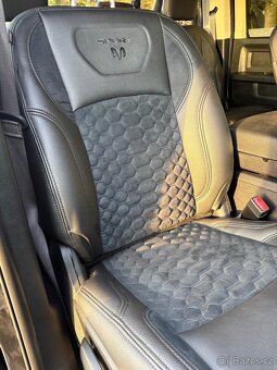 Dodge Ram 1500 Classic 5.7Hemi 2019 verze MONSTER - 10