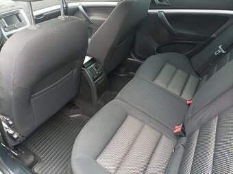 Škoda Octavia Scout - 10