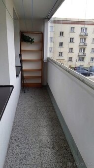 SPOLUBYDLENÍ - neprůchozí pokoj, přímo na metru A Bořislavka - 10