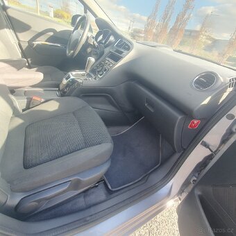 Peugeot 5008 - 10