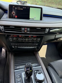 Bmw X5 M50d - 10
