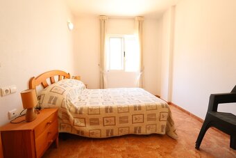 ŠPANĚLSKO, Torrevieja, apartmán s výhledem na bazén - 10