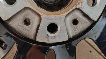Prodám kola na BMW i3 - 10