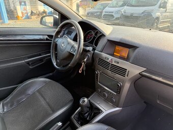 Opel Astra GTC 2.0 Turbo Cosmo - 10