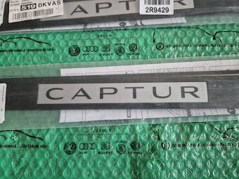 dekorativní ozdobné a ochranné lišty prahu Renault Captur 77 - 10