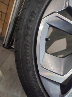 Škoda Octavia IV - RS kola/letní sada 5x112r19 225/40 r19 - 10
