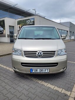 VW Multivan T5,2,5 TDI,128kW,7 míst,1.majitel - 10