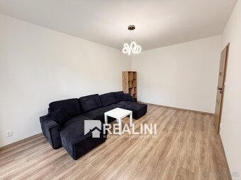 Pronájem bytu 2+1 s lodžií po rekonstrukci o velikosti 56 m2 - 10