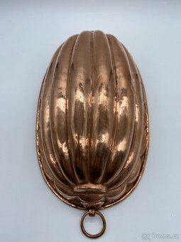 Sběratel nabízí staré měděné formy - 10