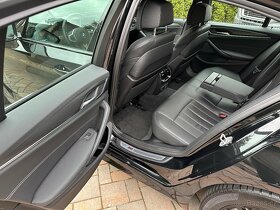 BMW Řada 5, 520d,M-PAKET,LASER,KUŽE,ZARUKA - 10