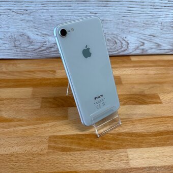 Iphone 8 64GB, bílý (12 měsíců záruka) - 10