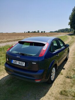 Ford Focus 1.6i 74 kW - 10