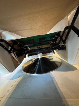 Kožené křeslo - 10