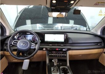 Kia Carnival 2.2-9 MÍST-VŮZ NA CESTĚ - 10