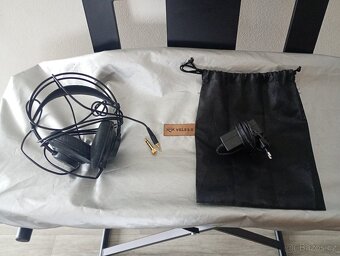 Klávesy Yamaha PSR e373 - 10