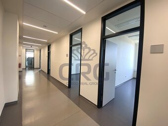 PRONÁJEM NOVĚ VYBUDOVANÉ KANCELÁŘE O CP 21,70 M2 V BRNĚ - 10