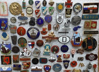 odznaky - různé druhy - 10