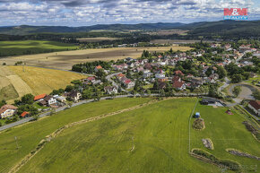 Prodej pozemku k bydlení, 8021 m², Mirošov, ul. Uxova - 10