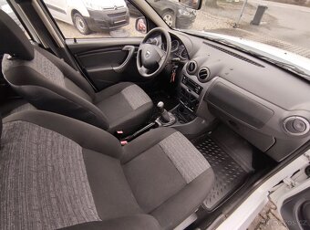 DACIA DUSTER 1.6i 16V 77KW 4x2,2013, KLIMA,EL.OKNA,ABS,CD. - 10
